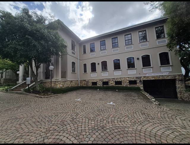 238M² OFFICE TO LET IN SANDTON CENTRAL
